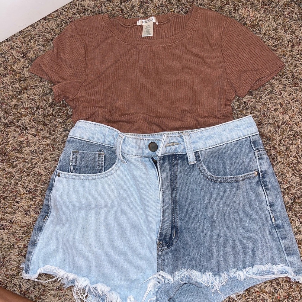WHOLE BOUTIQUE OUTFIT!! includes jean shorts two toned and brown crop top.